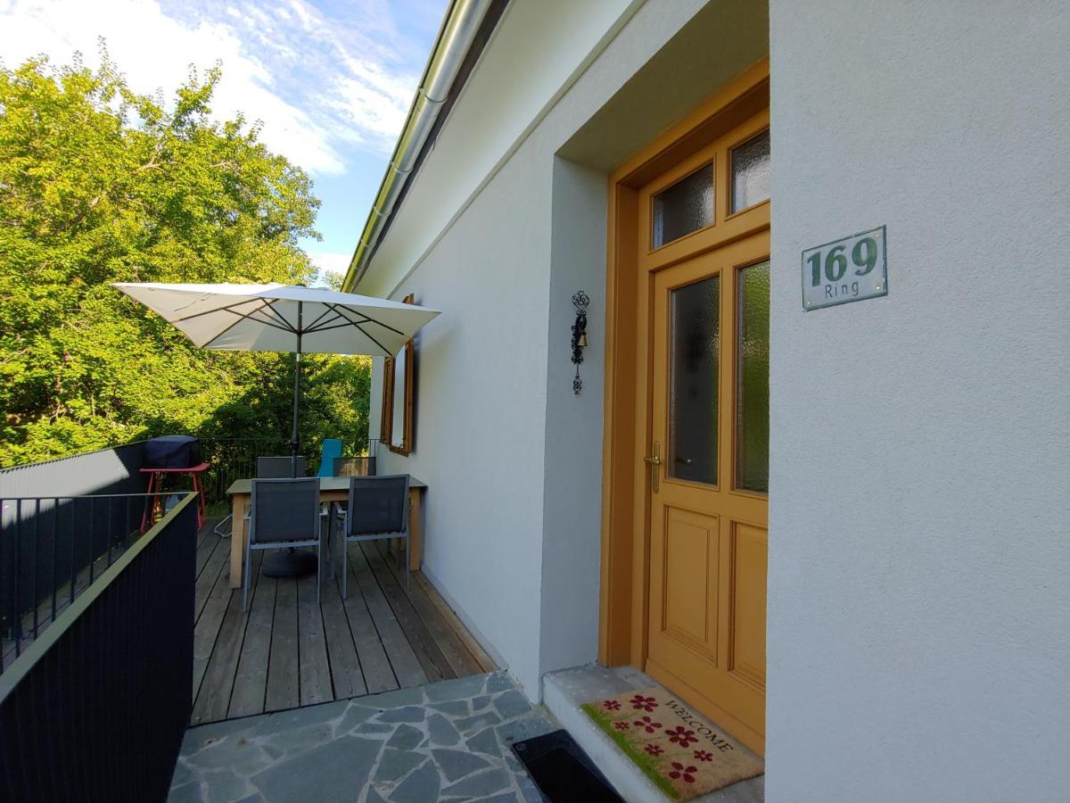 Zur Opernsaengerin Hartberg